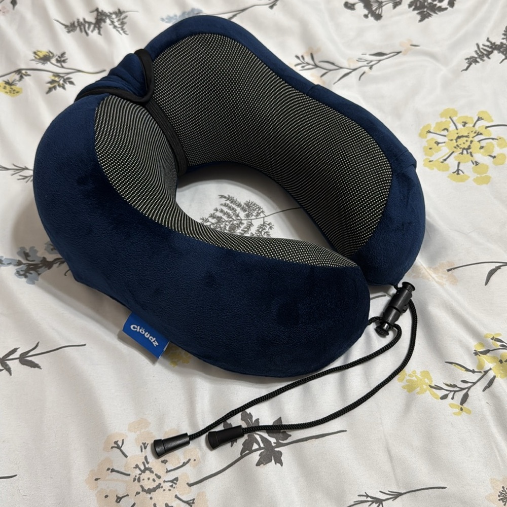 2/$24 Cloudz Blue Memory Foam Travel Neck Pillows